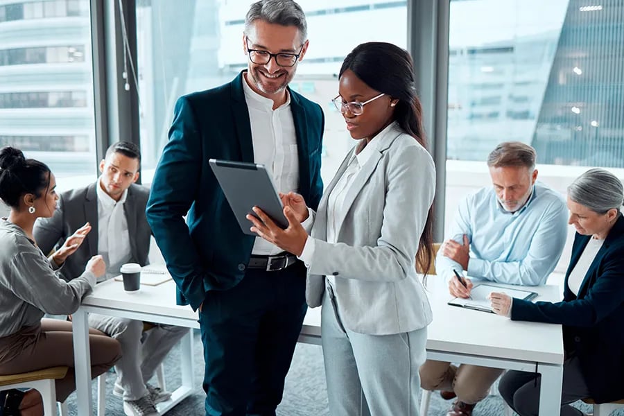 Ein Unternehmen erstellt eine Digitalstrategie